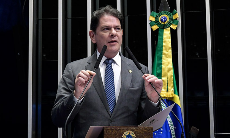 Senador diz que governo investirá R$ 1 trilhão no novo PAC com recursos da Petrobras